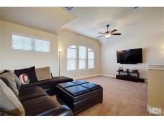 276472bc3382ee2bf9b0e6bc0ea1d000-uncropped_scaled_within_1536_1152