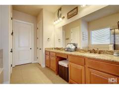 2eaa86319fdb364a36f46cccb7cc515e-uncropped_scaled_within_1536_1152